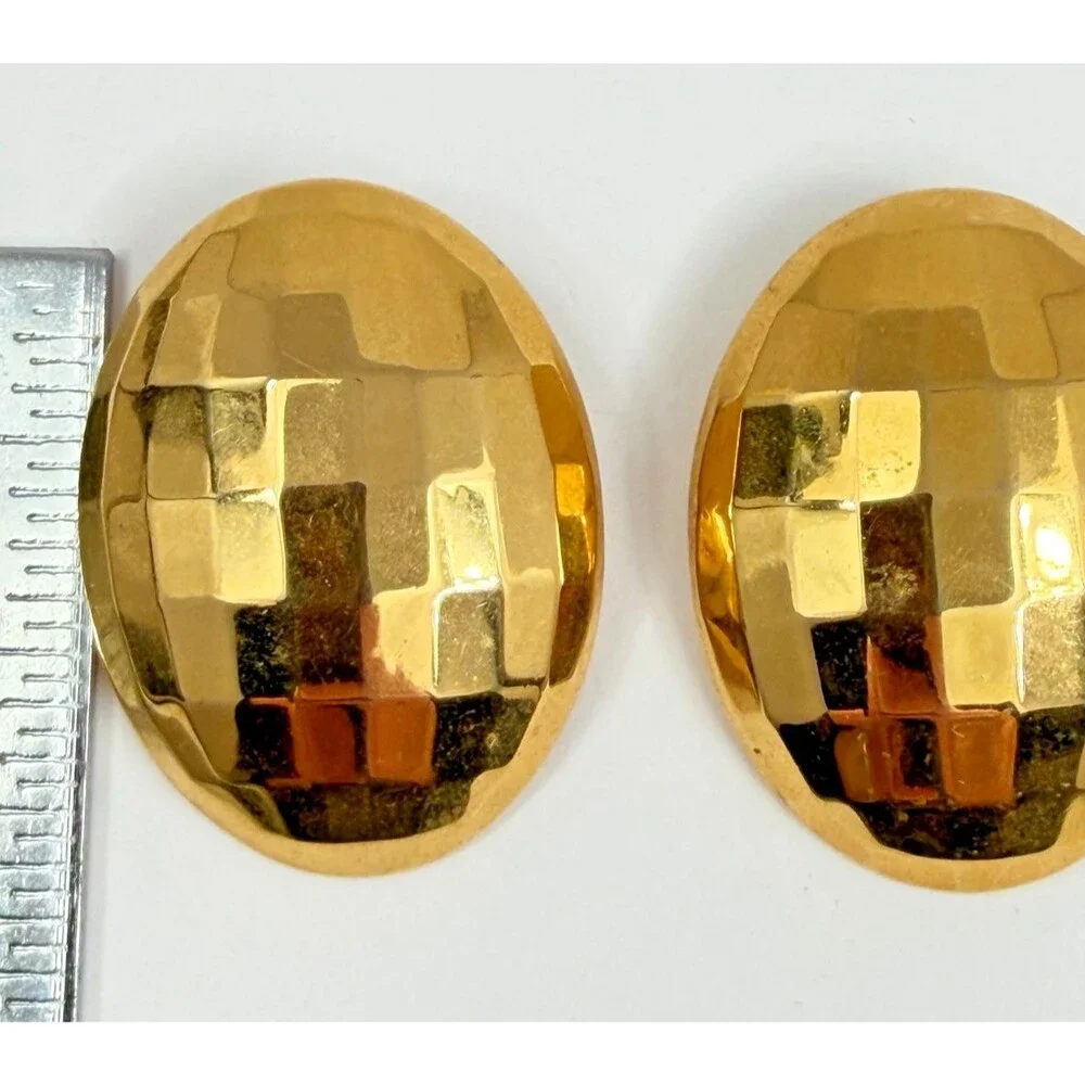Vintage 1980s Gold Tone Faceted Oval Dome Earrings Bold Minimalist Disco Runway